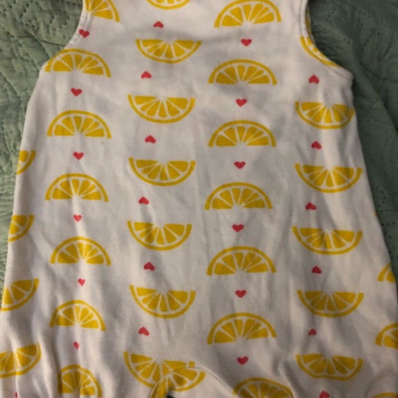 Koalababy 6-9 month Romper with lemons and hearts. - Picture 5 of 6